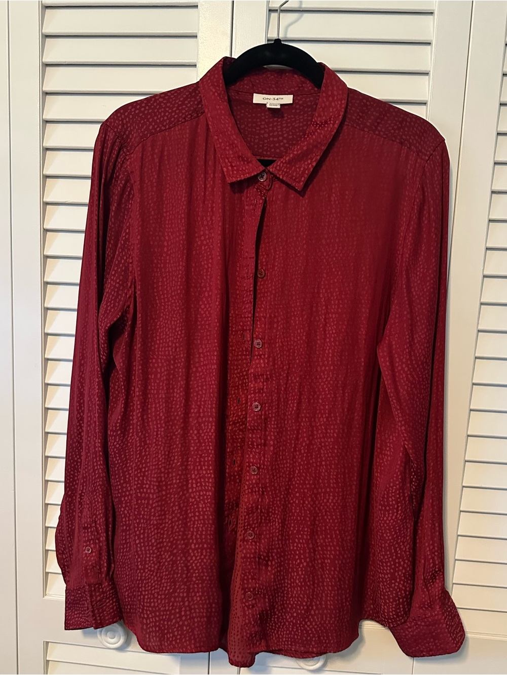 Off 34th Women’s Burgundy dot print Long-Sleeve Button-Up Shirt